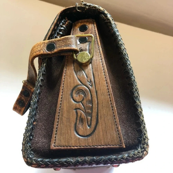 Vintage Leather Purse - Picture 3 of 16